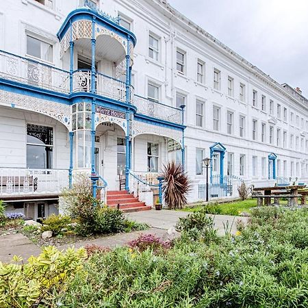 Whitehouse Hotel Ландъндо Екстериор снимка