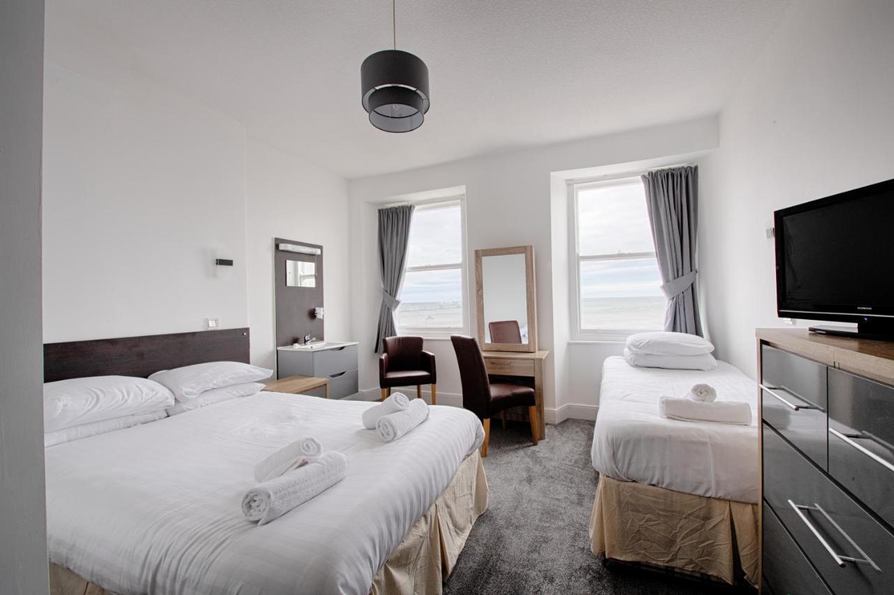 Whitehouse Hotel Ландъндо Екстериор снимка