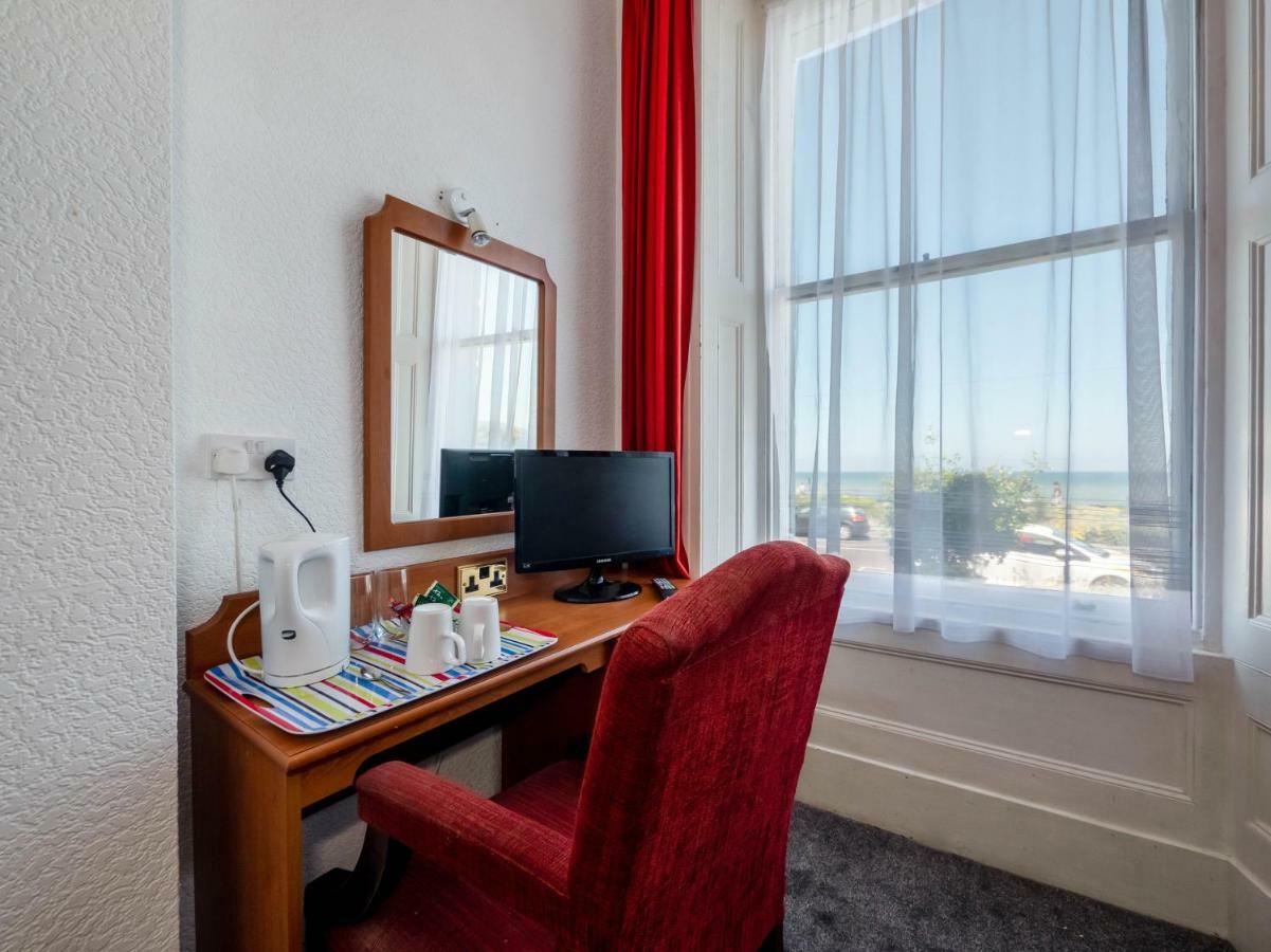 Whitehouse Hotel Ландъндо Екстериор снимка
